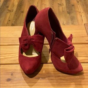 Red Gianni Bini Heels with bow detail - 8